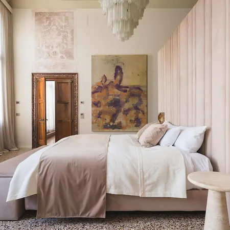 Noble Floor Art R&r Apartman Velence